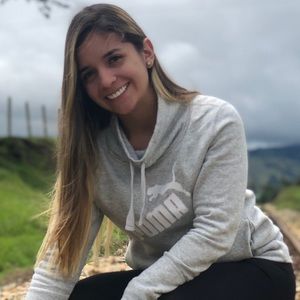 Meet your Posher, Valentina